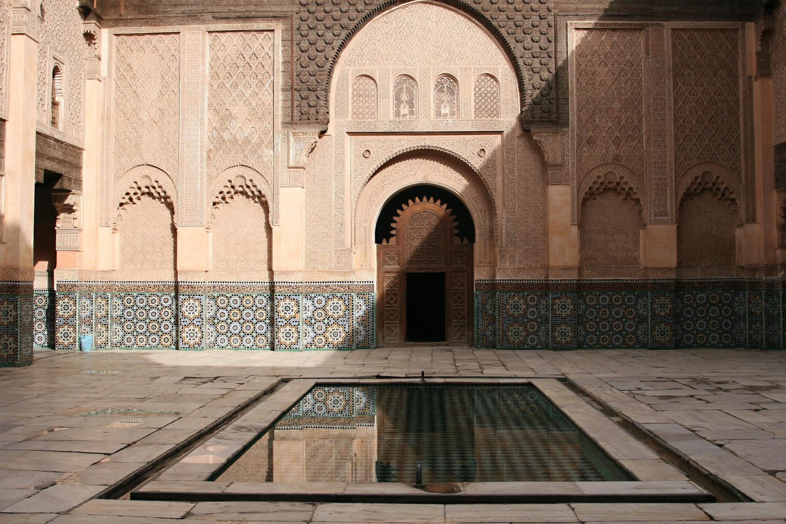 The Ultimate Guide to Experiencing Morocco Like a Local
